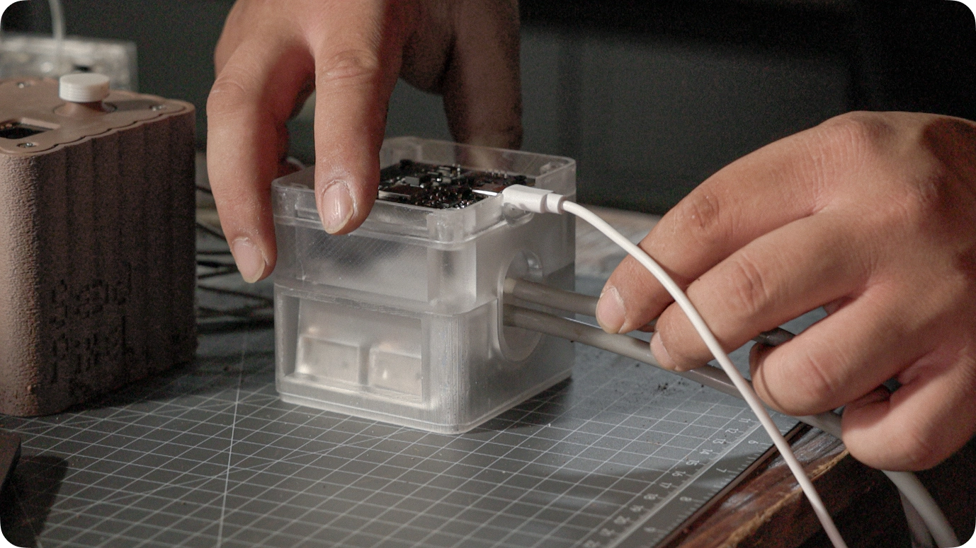 Installing the MP26-01 battery and power cable